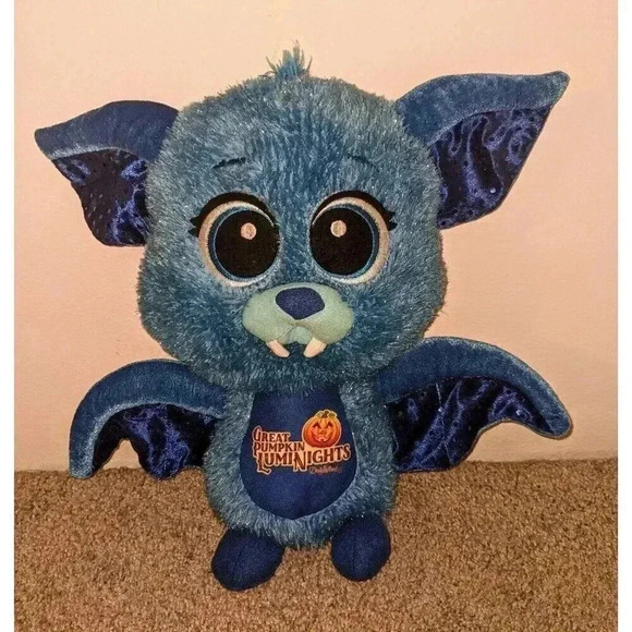 Dollywood Great Pumpkin LumiNights Plush Vampire Bat - Blue Halloween - Picture 1 of 3